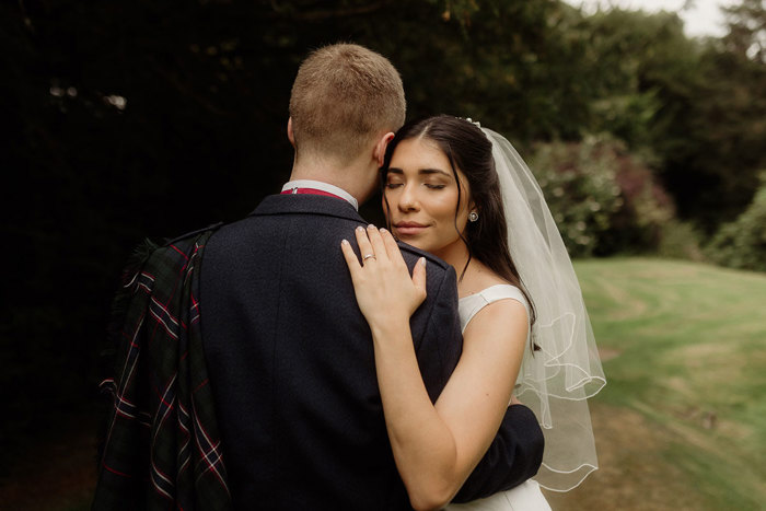 close up of married couple at kilmardinny house in bearsden