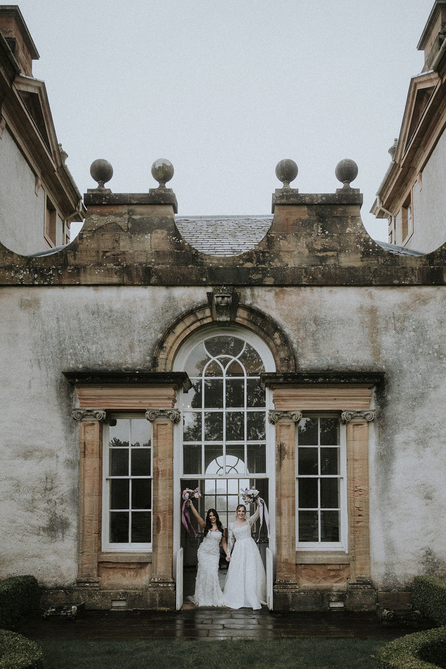 close up exterior of Chatelherault park styled shoot