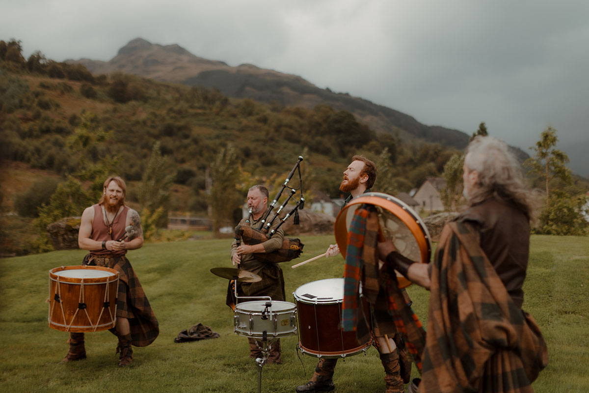 Clanna Drumma performing outdoors at Carrick Castle Estate Loch Goil wedding