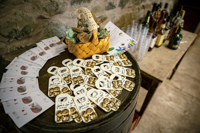 Table with bottle opener favours